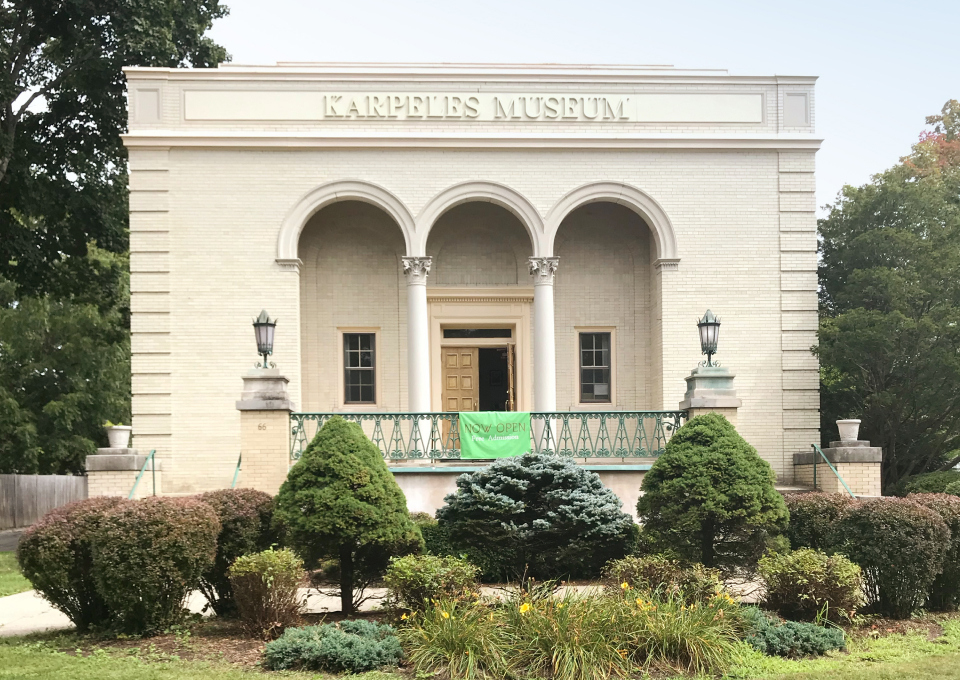 Gloversville New York Museum Outside